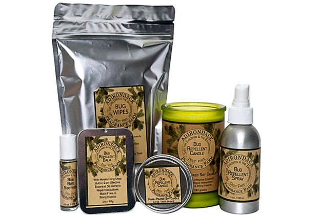 Perfect Backyard Movie Night: Bugspray for all is KEY!