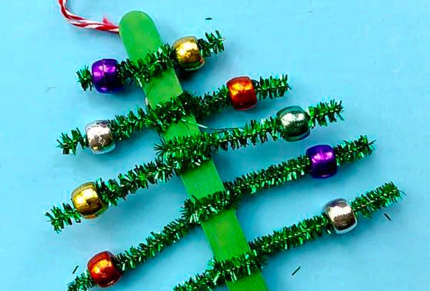 DIY Christmas Ornaments: Pipe Cleaner Christmas Tree Ornament