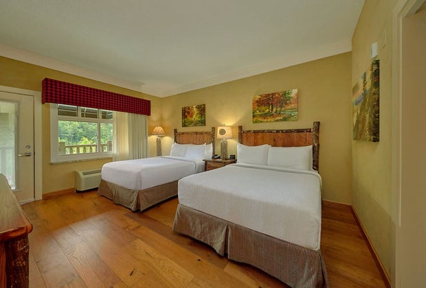 The Appy Lodge Best Pigeon Forge Hotels and Hotels in Gatlinburg, TN for Families 