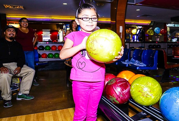 Family-Friendly Bowling in Los Angeles: Pinz Bowling Center