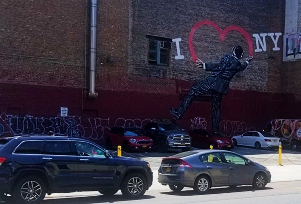 Public art scavenger hunt in NYC: 6th Avenue Mural