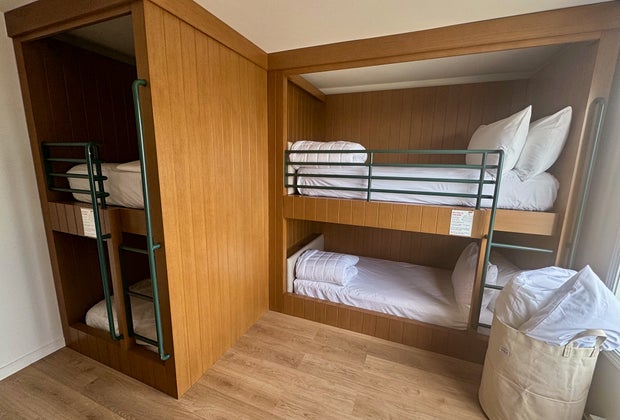 Hotels with Bunk Beds: Red Jacket Beach Resort