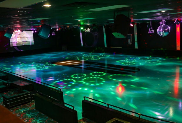 Roller skating in NYC: Roller Jam USA