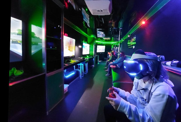 Birthday Party Entertainers in CT That Come To You Rolling Games of New England