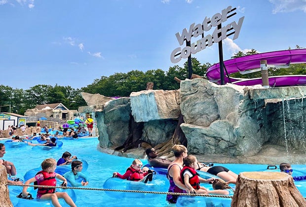 Image of lazy river at Water Country in Portsmouth, New Hampshire
