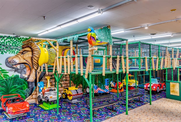 Now Open in Chicago for Kids Right Now: Indoor Play Spaces and Stores where Kids Can Play