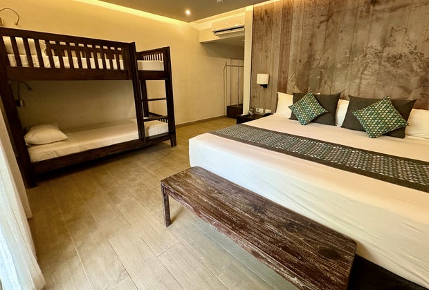 Hotels with Bunk Beds: Sandos Caracol