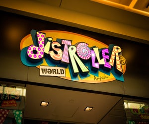 Distroller Store in Houston Galleria