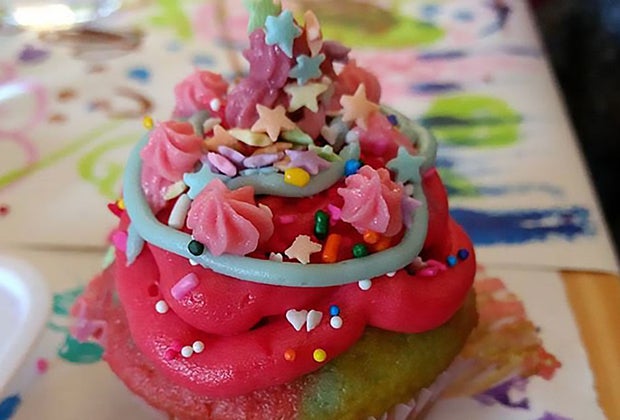 For an inexpensive birthday party you're going to have to do some DIY