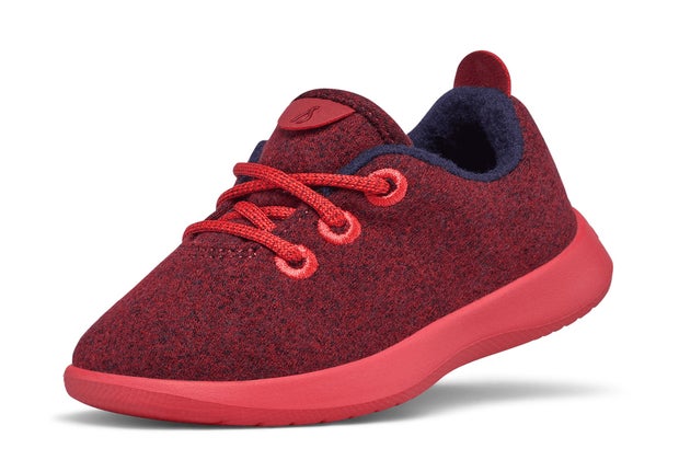 Brilliant Gifts and Kid-Entertaining Ideas for December: Smallbirds