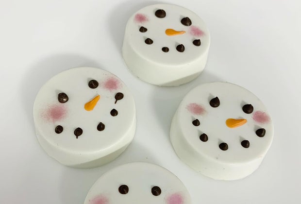 Order chocolate-covered Oreos for your Christmas dessert