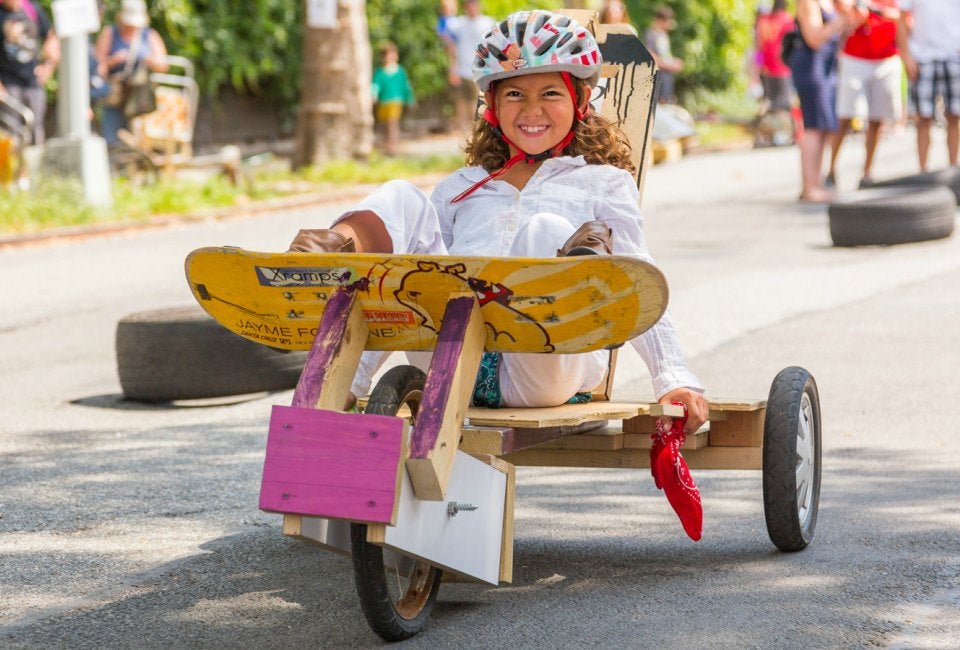 Photo of South Slope Derby by Miho Suzuki, courtesy of Open Source Gallery
