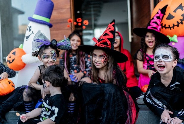Kids having fun at Halloween events in Dallas-Fort Worth. Photo credit:iStock