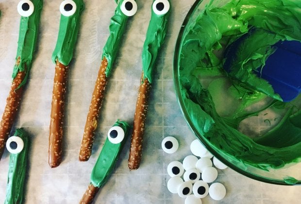 These easy Halloween treats are perfect for those classroom parties.