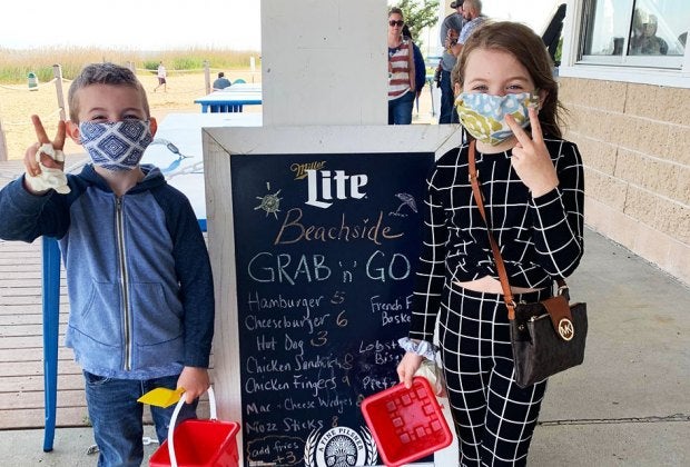 Get some delicious beachside eats at Katch at Venitian Shores. Photo courtesy of the restaurant