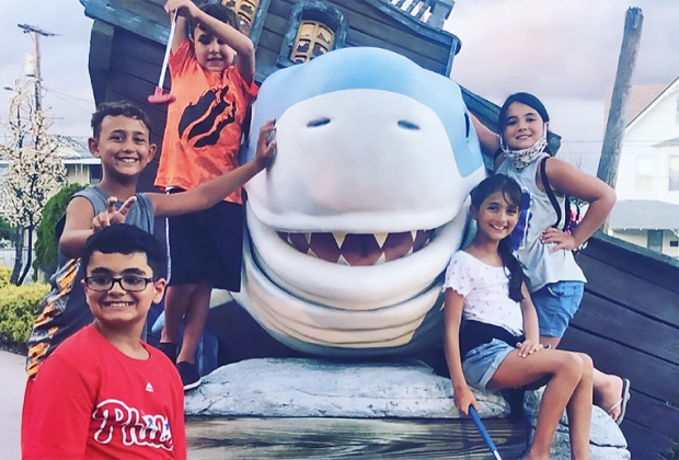 Celebrate a birthday on the mini golf course after a special dinner at Duffer's in Wildwood.