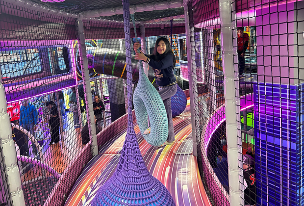 Flying Apple is the perfect place for play dates, parties, exploring, playing, and climbing! Photo by Diana Kim 