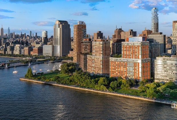 With amenities for all ages and new three-bedroom residences, The Solaire is a family paradise in Battery Park City.