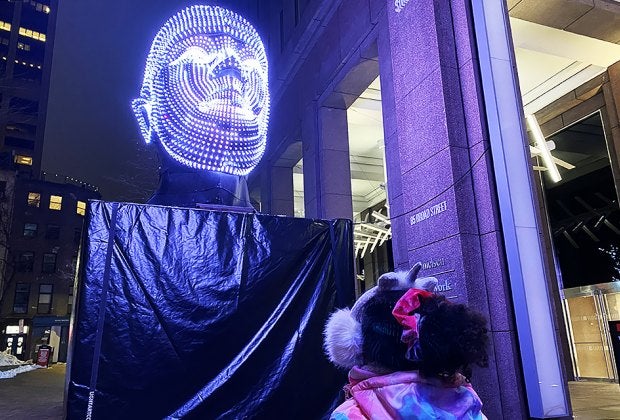 Talking Heads forms an imposing frame to the entrance at 85 Broad Street. 