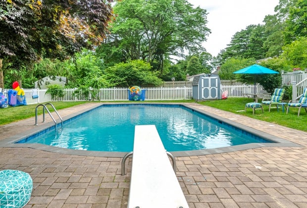 Resort Passes and Daily Pool Rentals Near You: Filter pools on Swimply by amenities.