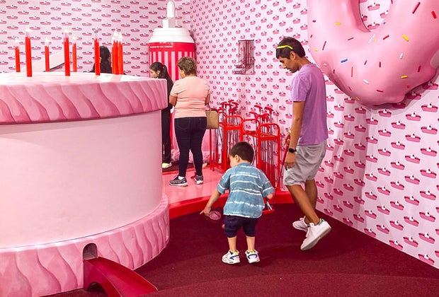 Museum of Ice Cream Chicago: mini golf