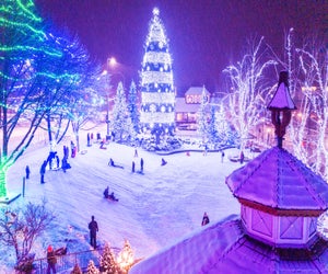 Leavenworth, WA transforms itself into a snow globe at Christmastime. Photo courtesy of the Leavenworth Chamber of Commerce 