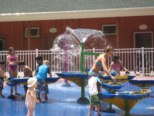 Photo of splash pad at Dinosaur Place CT
